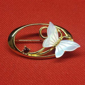 Vintage Butterfly Brooch Pin Mother of Pearl Gold Tone